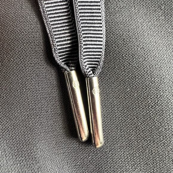 Lululemon Sz 6 On The Fly Straight Leg Crop Pants 23" Pockets Black W6AVMS Woven - Picture 5 of 15